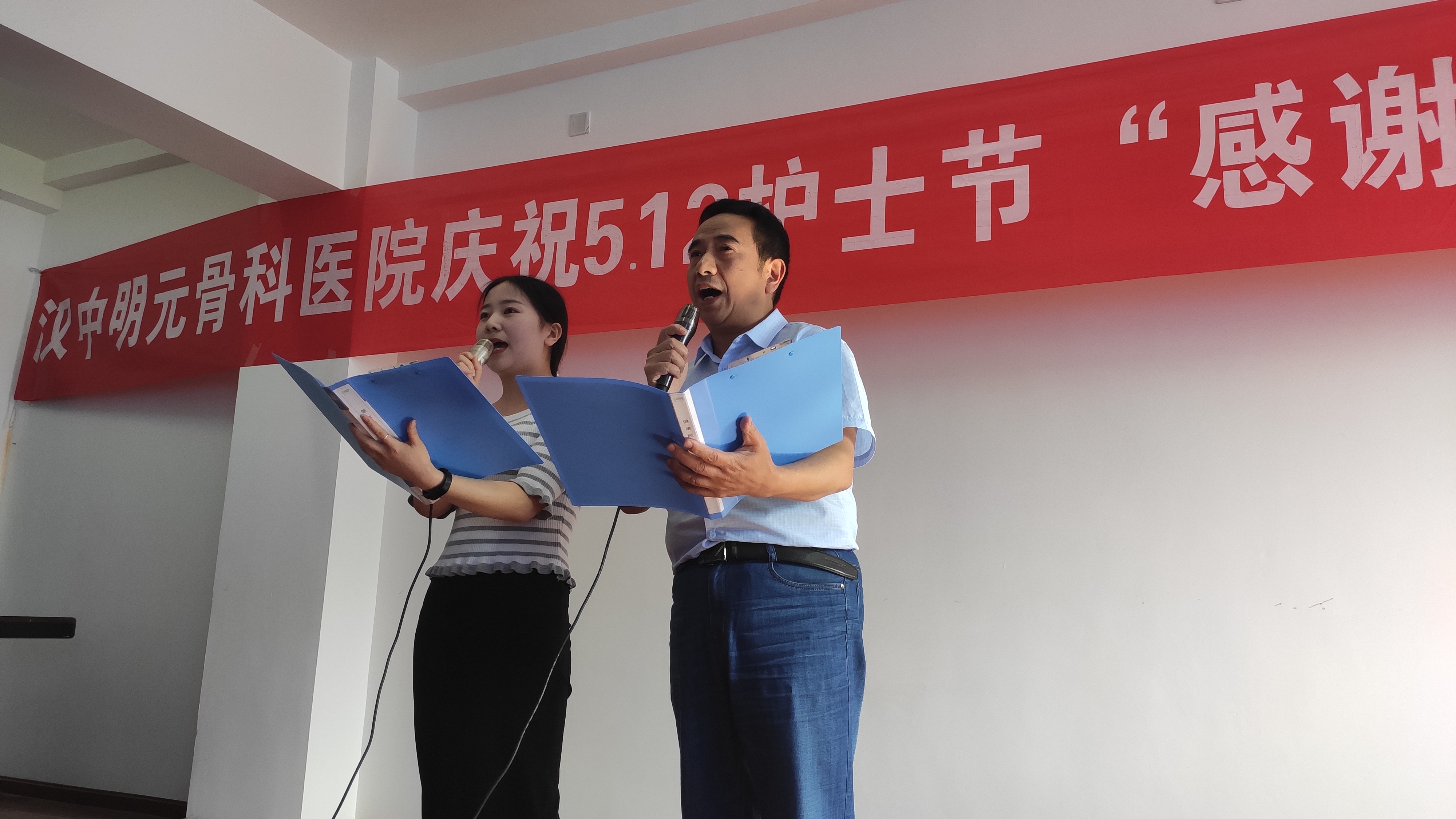 李明义诗歌.jpg