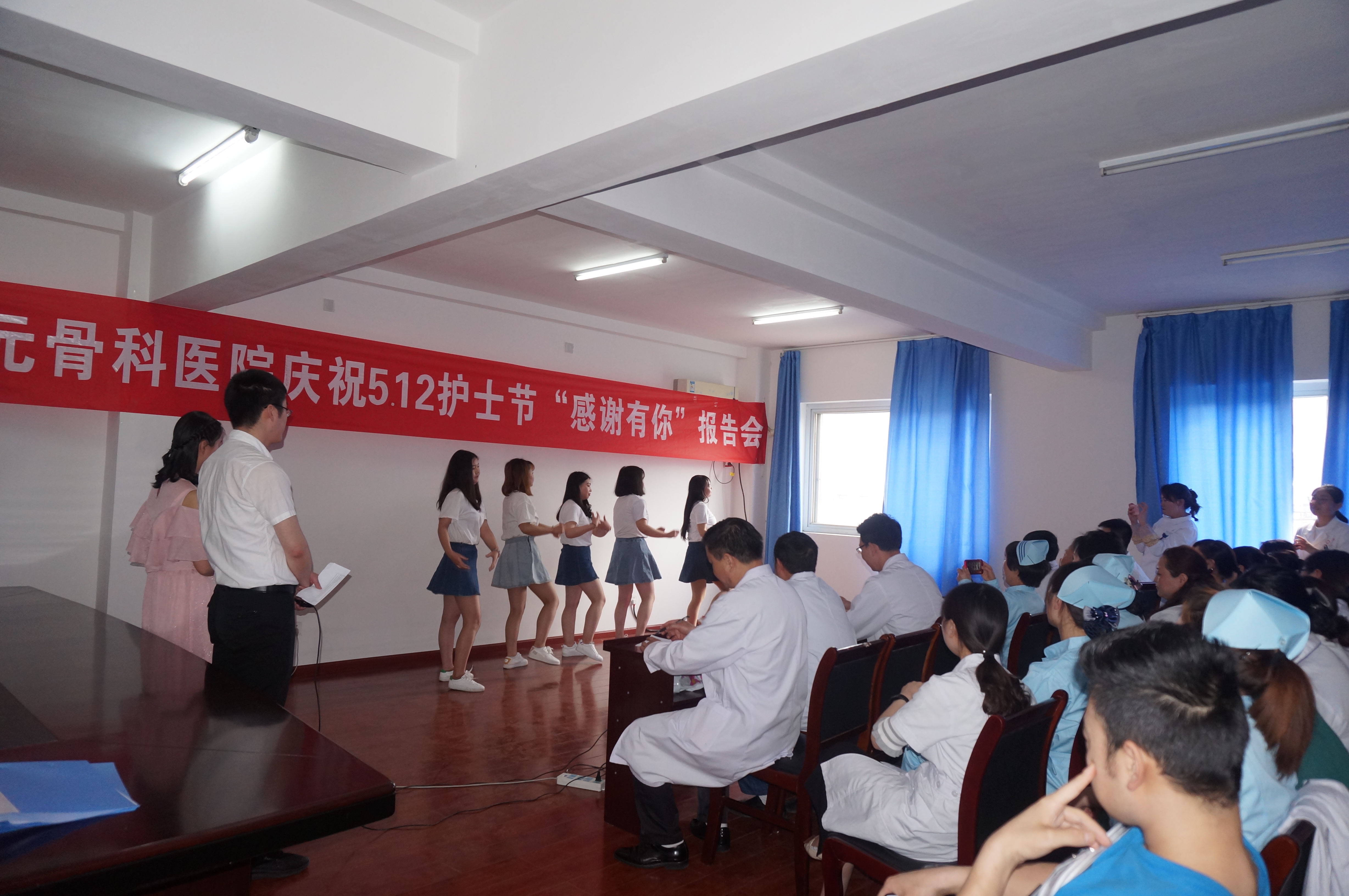 二楼我最红.JPG