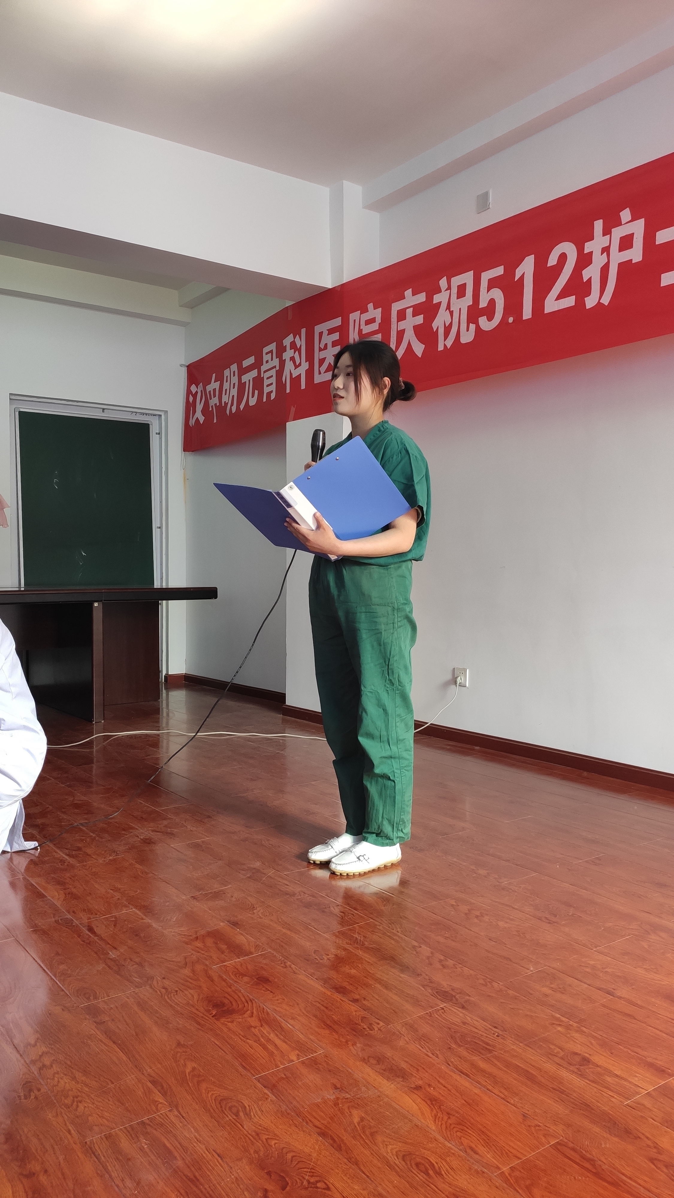 手术室魏杰_看图王(1).jpg